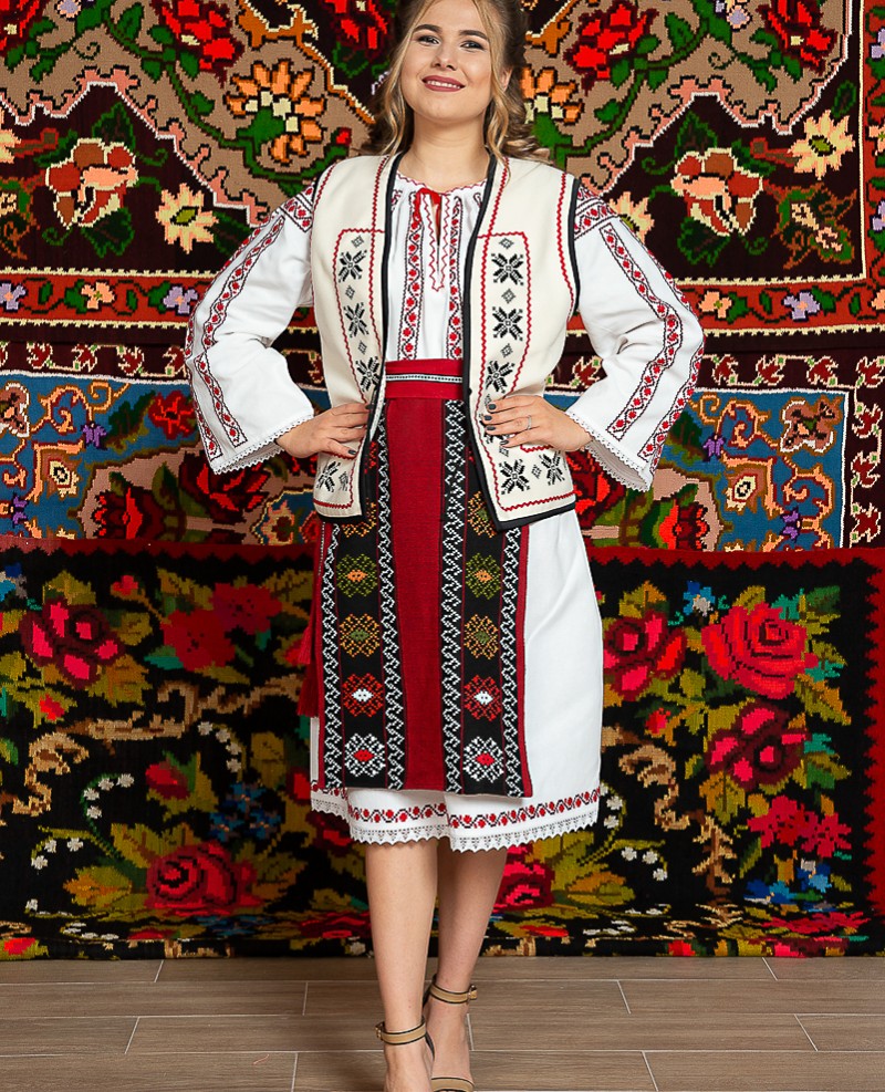 Costum popular femeie Muntenia cu ilic - Ileana