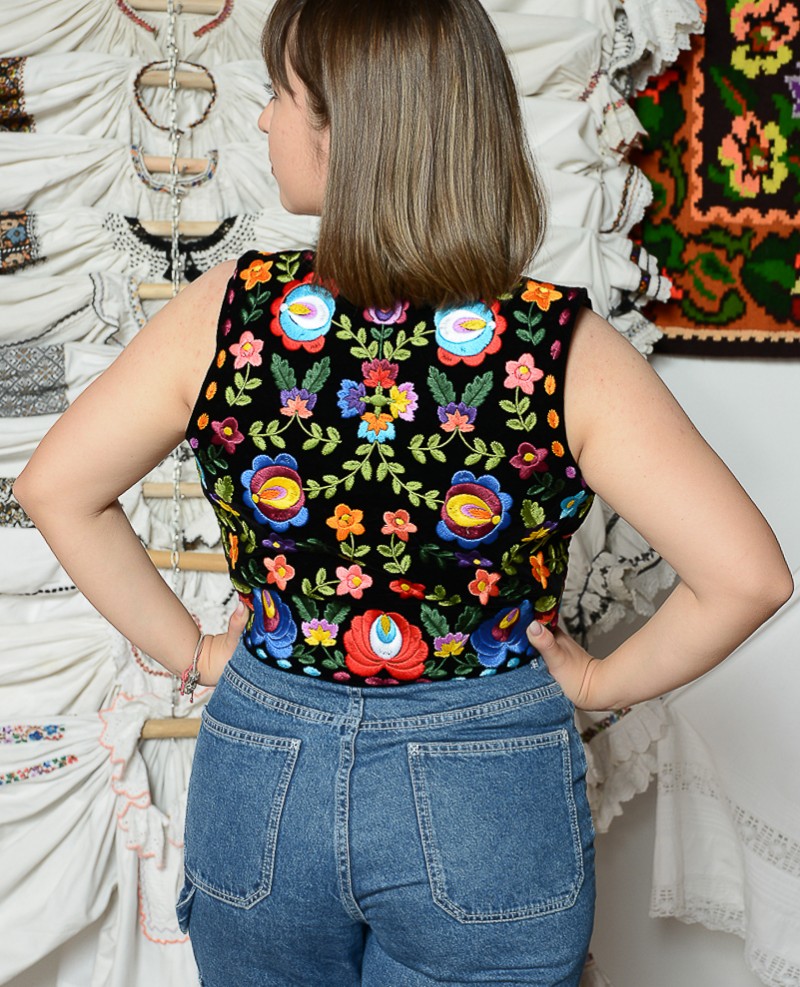 Vesta femeie Biharia