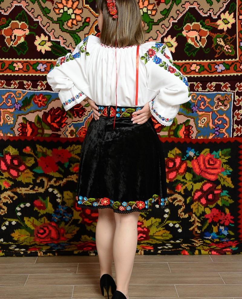 Ie/Camesa cu maneca lunga - Crinuta