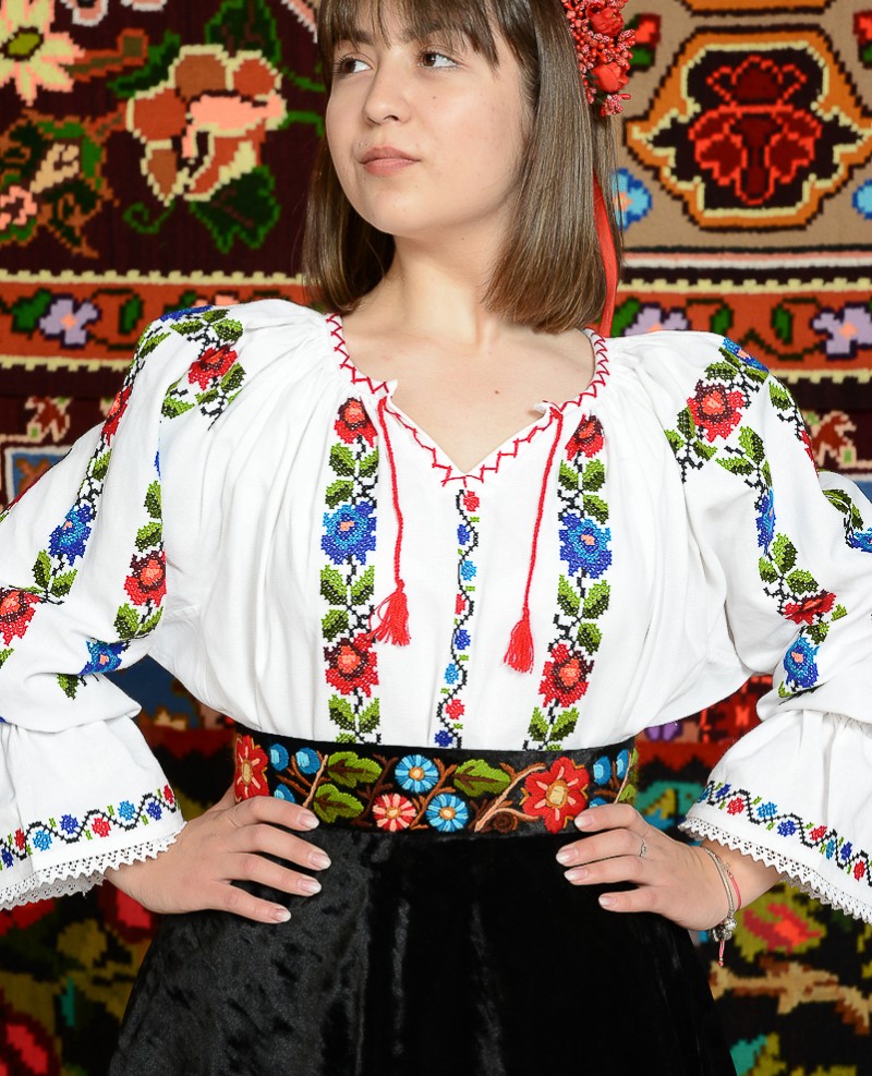 Ie/Camesa cu maneca lunga - Crinuta