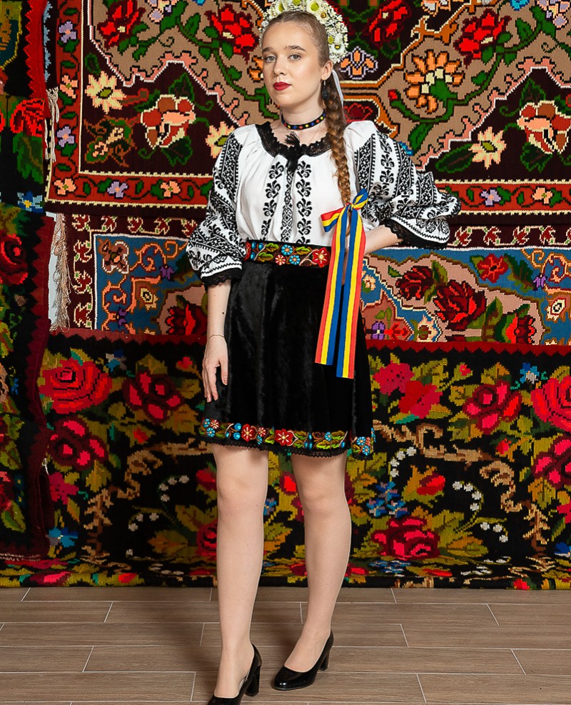 Ie/Camesa cu maneca lunga - Dana