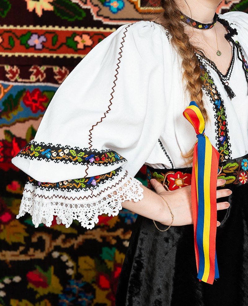 Ie/Camesa cu maneca lunga - Oana