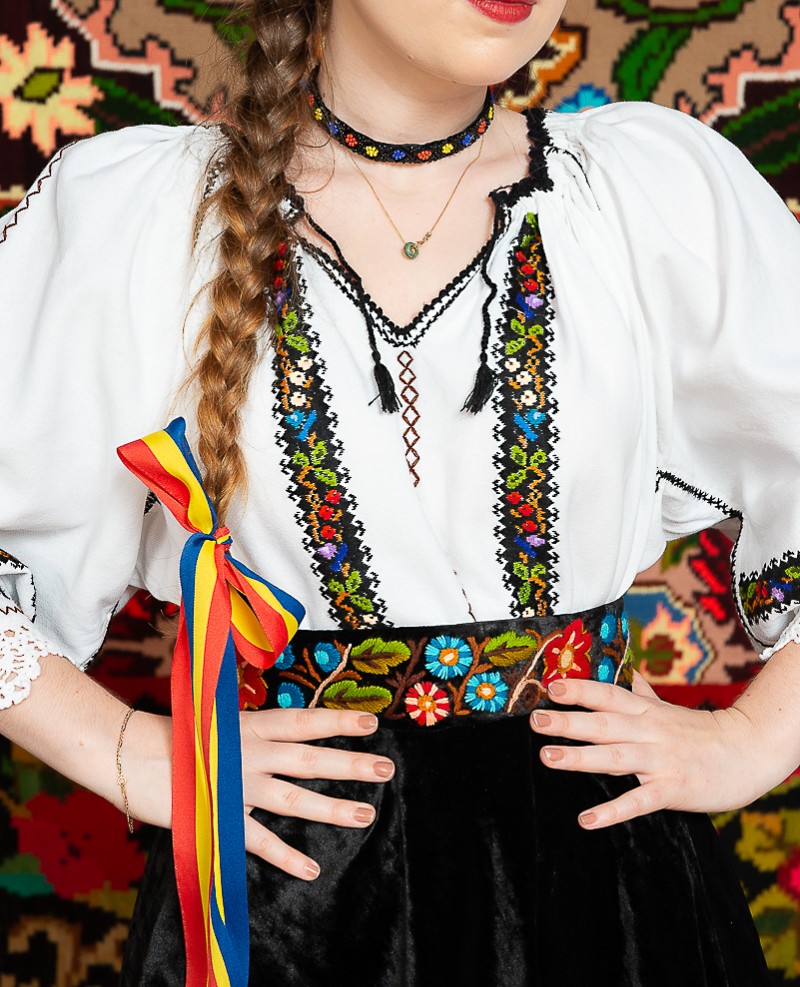 Ie/Camesa cu maneca lunga - Oana