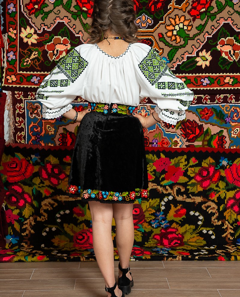 Ie/Camesa cu maneca lunga - Roxana