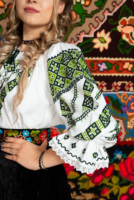 Ie/Camesa cu maneca lunga - Roxana