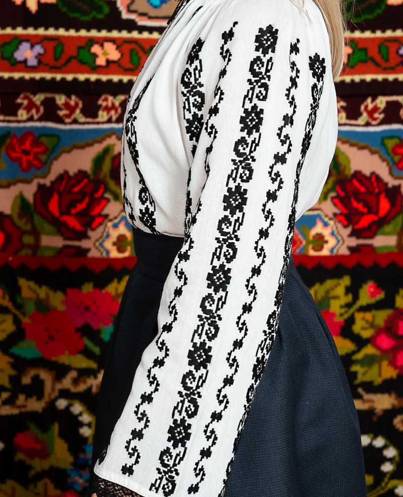 Ie/Camesa cu maneca lunga – Silvana 