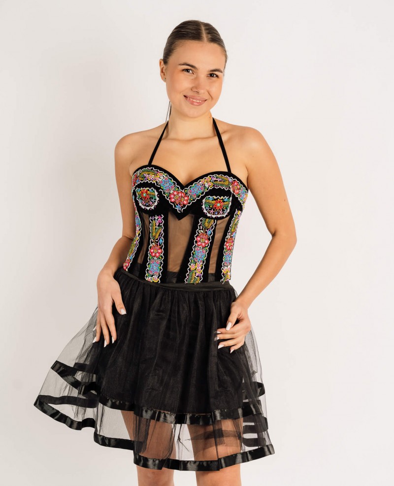 Corset cusutl manual cu margele