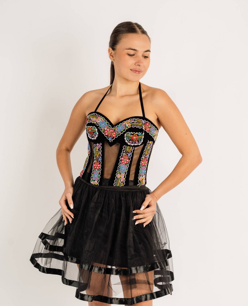 Corset cusutl manual cu margele