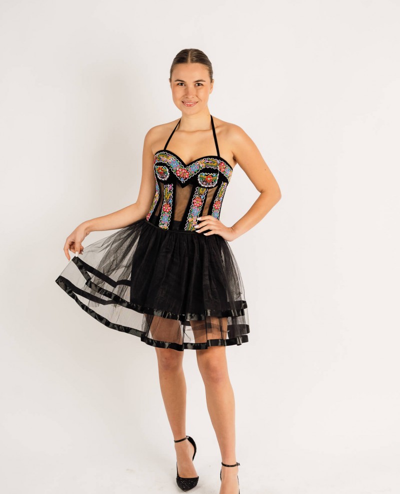 Corset cusutl manual cu margele