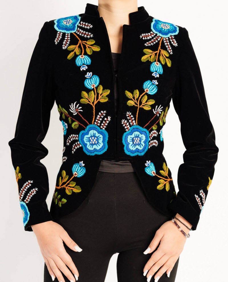 Sacou Virginia albastru din catifea, cusut manual cu motive florale