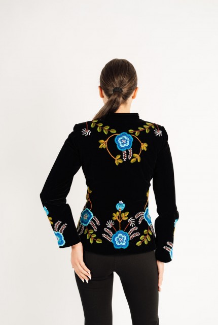 Sacou Virginia albastru din catifea, cusut manual cu motive florale