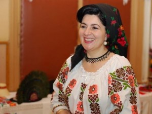 Interviu cu Virginia Linul. Cum au ajuns costumele populare românești la Washington DC