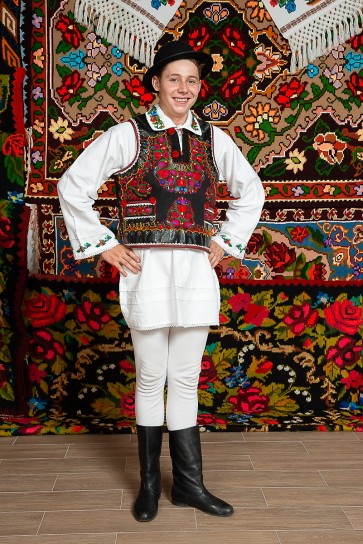 Costum popular barbat - George