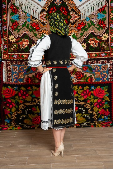 Costum popular femeie – Campia Transilvana