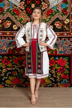 Costum popular femeie Muntenia cu ilic - Ileana