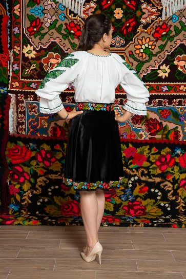 Ie, Camesa cu maneca lunga - Codruta Ie, Camesa cu maneca lunga - Codruta