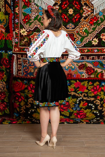 Ie/Camesa cu maneca lunga - Garofita Ie/Camesa cu maneca lunga - Garofita