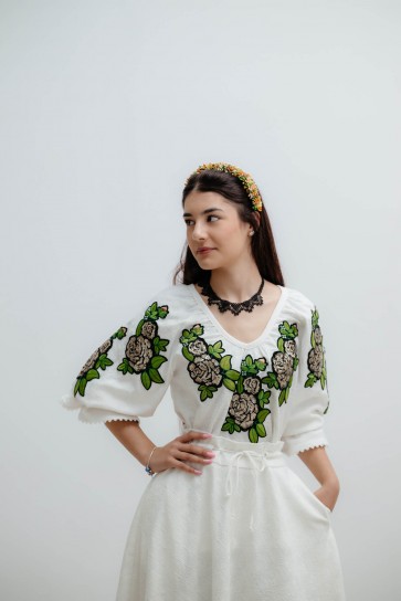 Compleu Madalina cu trandafiri aurii Compleu Madalina cu trandafiri aurii