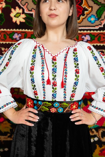 Ie/Camesa cu maneca lunga - Somes cu rauri Ie/Camesa cu maneca lunga - Somes cu rauri