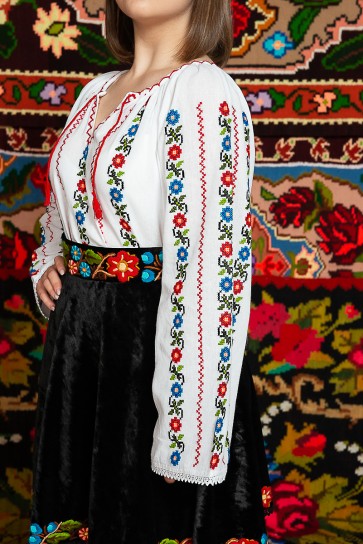 Ie - Valentina Ie - Valentina